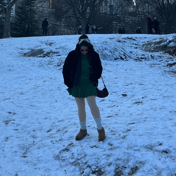 Meet your Posher, Ileana - Picture 3 of 16